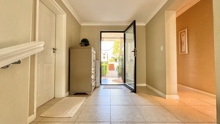 3 Bedroom Property for Sale in Schonenberg Western Cape